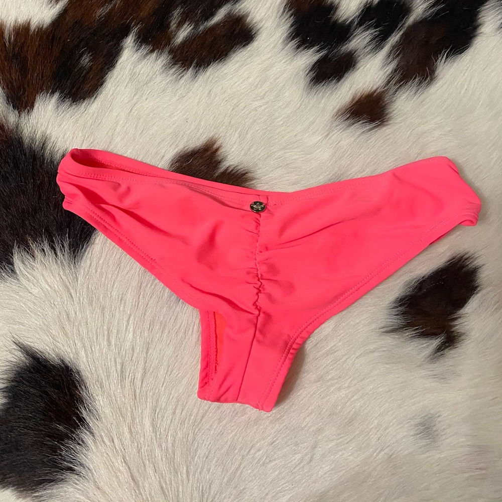 Quintsol Cheeky Ruched Back Bikini Bottom - Picture 2 of 5